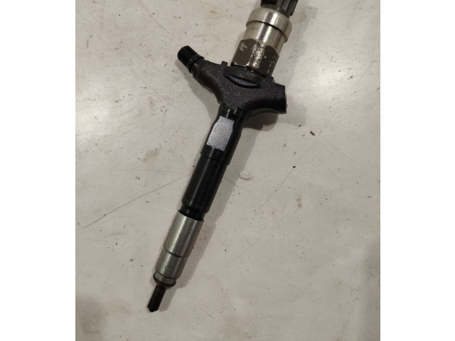 Vstřikovač 8972391617 Renault Vel Satis pro naftový motor 3.0