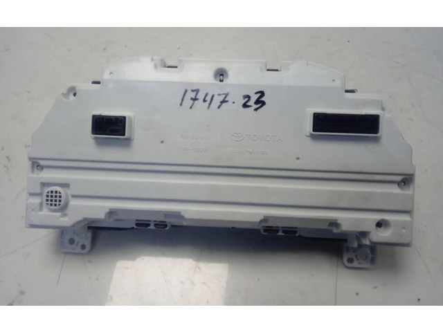 Přístrojová deska Toyota Land Cruiser (J120) 2020 838006BP81