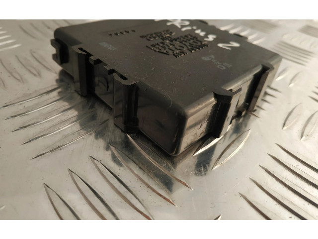 Блок управления коробкой передач 8999047022, 2325000301   Toyota Prius (XW20)