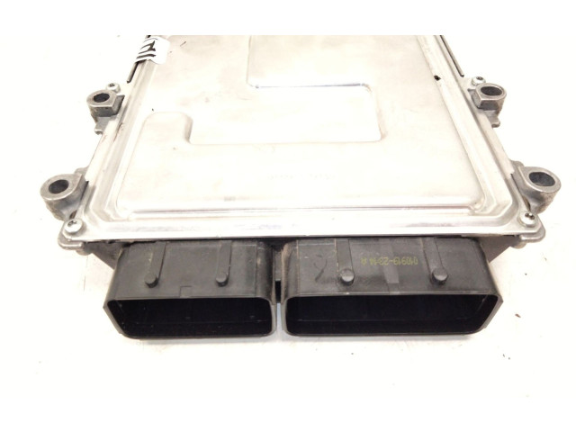 Блок управления двигателя 9834609880   Peugeot 2008 II