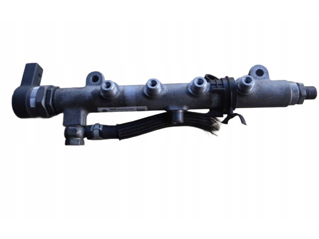 Vstřikovací lišta 057130090Q, 057130764L Audi Q7 4L