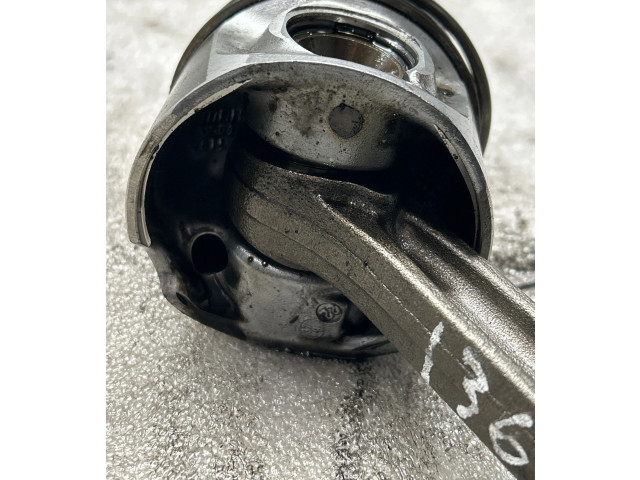  Поршень    Volvo XC60  