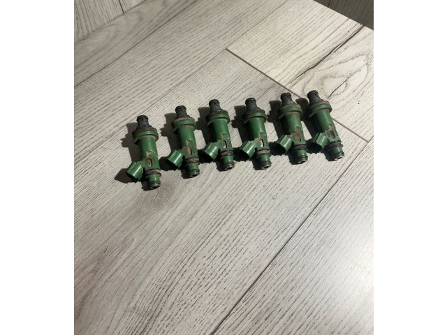 Vstřikovač Subaru Outback