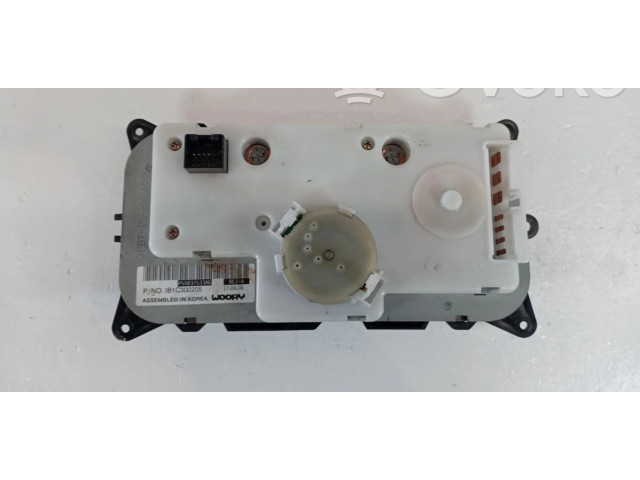 Блок управления климат-контролем Jeep Cherokee III KJ