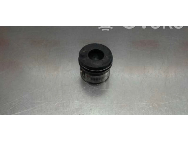 Поршень BKD Volkswagen Golf SportWagen