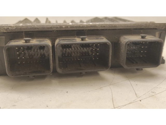 Блок управления двигателем Блок управления 8200334419, 8200414354 ZAZ 101