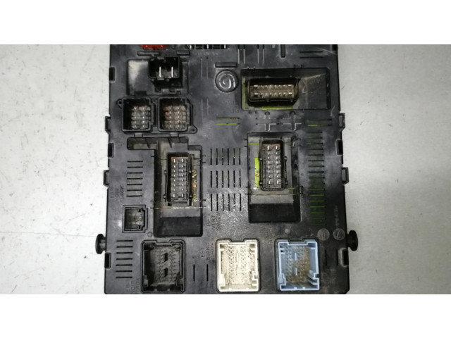 Блок предохранителей 9660105780 Citroen Xsara Picasso