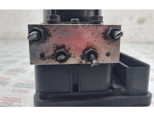 Блок АБС 1K0614517M, 1K0907379Q Volkswagen Touran I 2003 - 2010 года