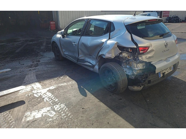 Вентилятор радиатора     8240636    Renault Clio IV 