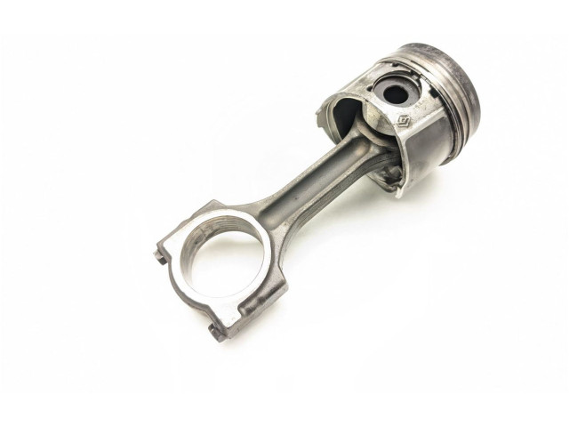 Píst G8T716   Renault Espace III    G8T716 