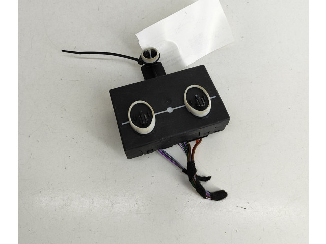 Блок управления дверью 7N0959795F, 7N0959795E Skoda Yeti (5L)