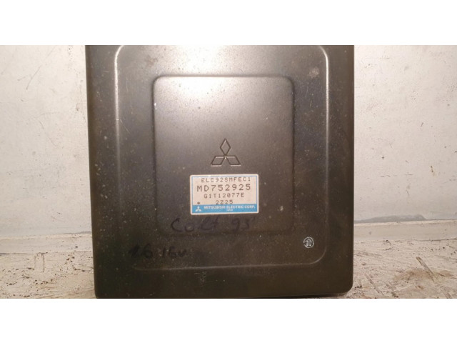 Блок управления двигателя MD752925, G1T12077E Acura ILX