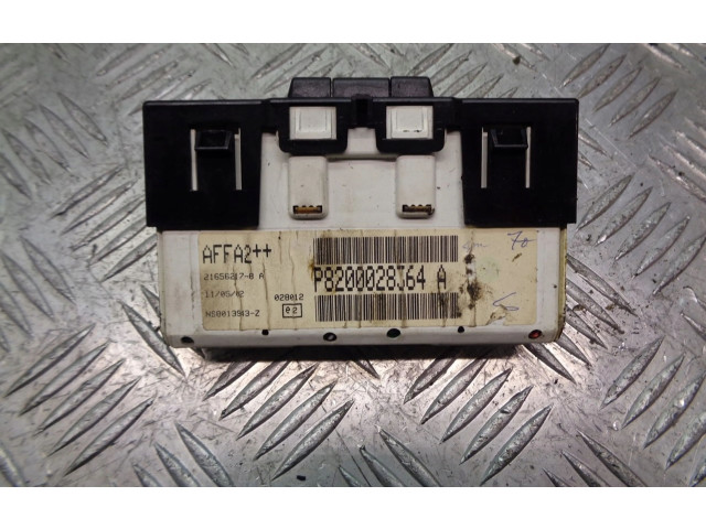 Блок управления спидометра 8200028364   Renault Clio II