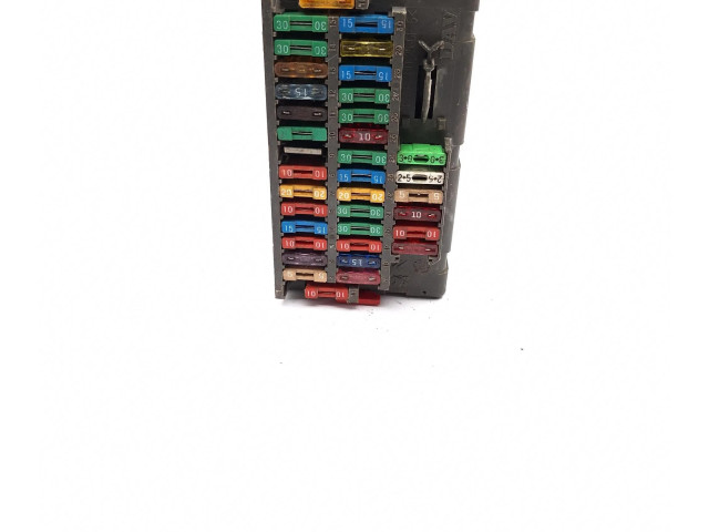 Блок предохранителей Peugeot 406