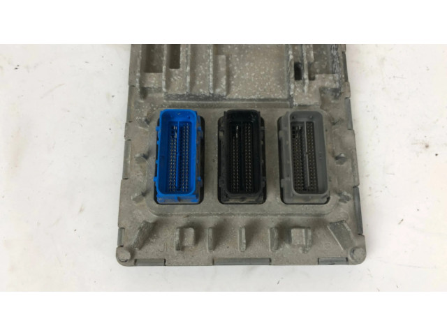 Блок управления двигателя 12686058, 039045703 Chevrolet Camaro