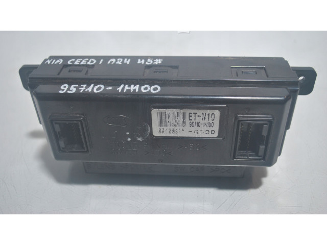 Экран/ дисплей / маленький экран 957101H100   KIA Ceed    