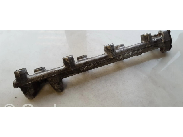 Топливная рампа Mitsubishi Galant 2.4