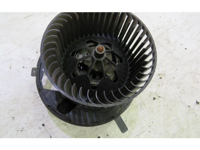 Вентилятор печки Skoda Yeti (5L)