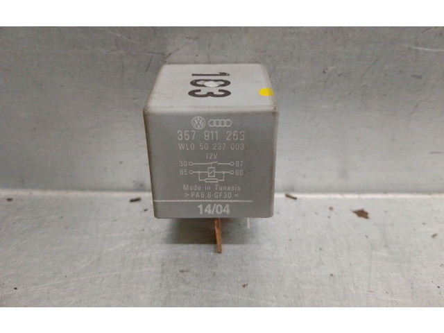 Блок предохранителей 357911253 Skoda Fabia Mk1 (6Y)