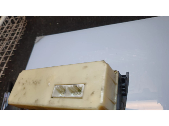 Блок управления климат-контролем RM14CB82D Mazda Premacy