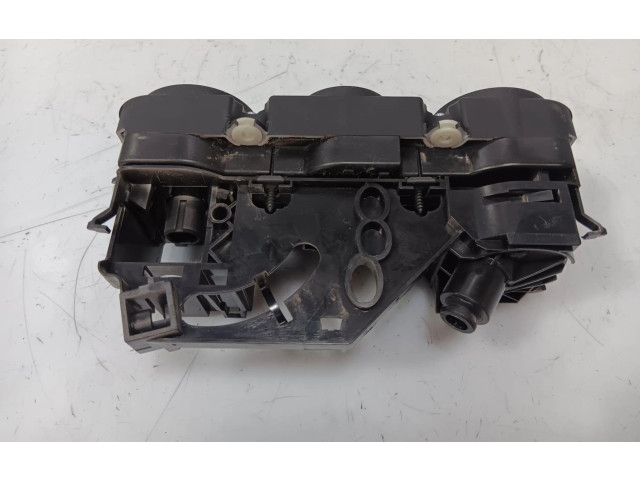 Блок управления климат-контролем    Volkswagen Caddy