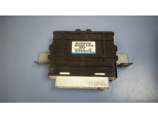 Блок управления двигателем Блок управления MR580124, X4T72076M Mitsubishi Pajero