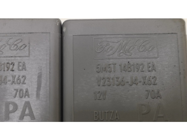 Pojistková skříňka AV6T14A142AB, EM5T14K733BAM Ford Focus 2013