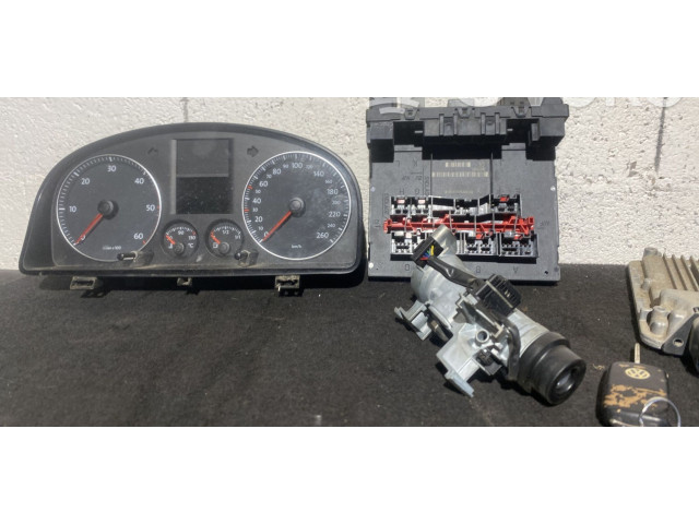 Řídící jednotka Volkswagen Caddy 2007