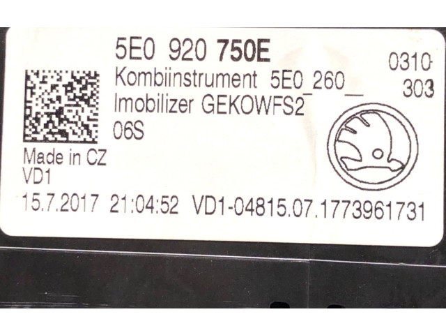 Панель приборов 5E0920750E   Skoda Octavia Mk3 (5E)       