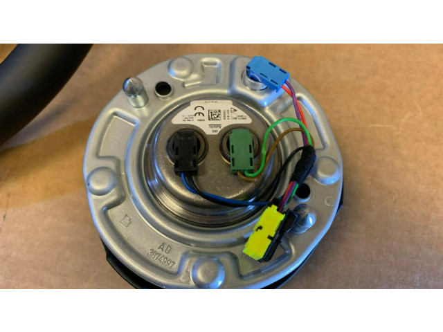 Руль BMW 2 F22 F23 2013-2017 года 32307850404, 32308092724