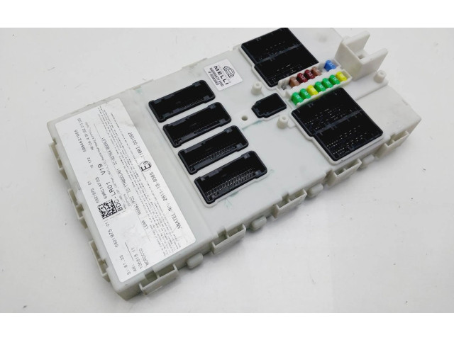   Pojistková skříňka 682197501   BMW X1 F48 F49 2016