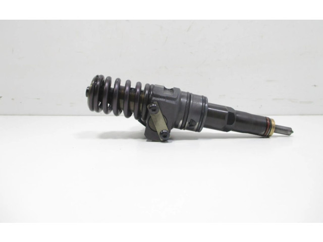 Форсунка 038130073AG Skoda Octavia Mk2 (1Z)