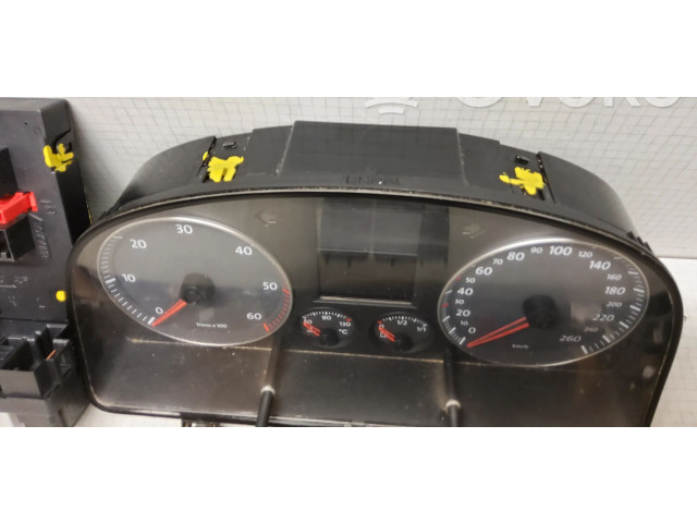 Řídící jednotka 03G906021PD, 0281014073   Volkswagen Caddy 2010