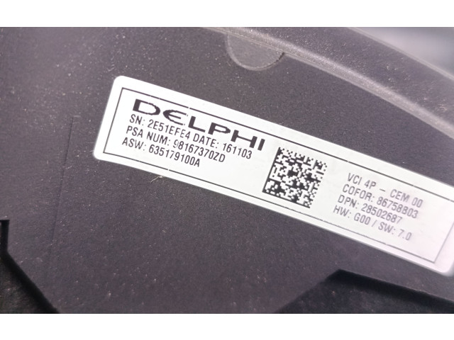 Руль Citroen C4 II Picasso 2013 - 2018 года 98167370ZD