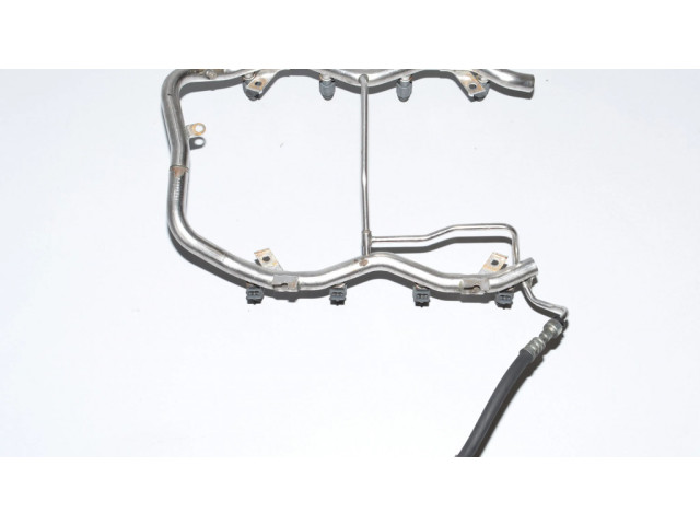 Vstřikovací lišta 1437443 BMW X5 E53 pro benzínový motor 4.6 M62B46 468S1 4.6is