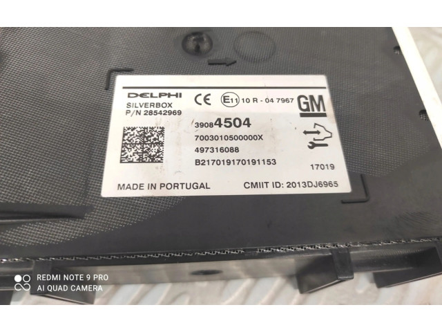 Блок предохранителей 15513163 Opel Astra K