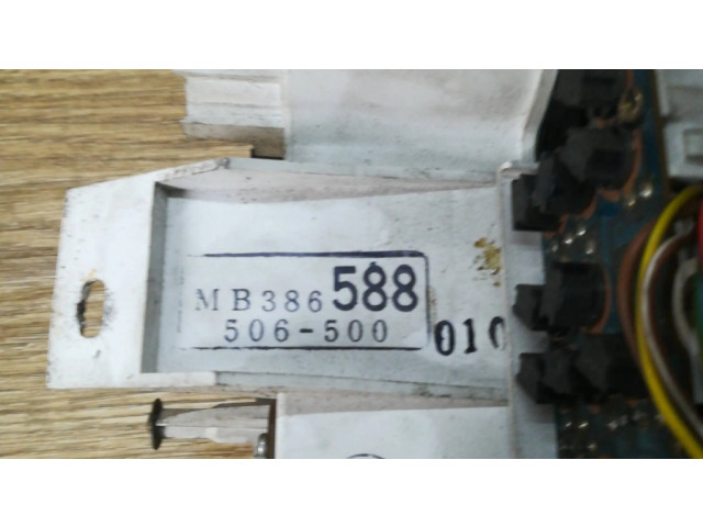 Přístrojová deska Mitsubishi Pajero 1988 MB386588, 506500010