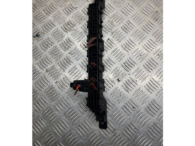 Блок предохранителей A9065460643    Volkswagen Crafter   