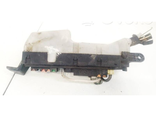 Блок предохранителей Toyota Corolla Verso AR10