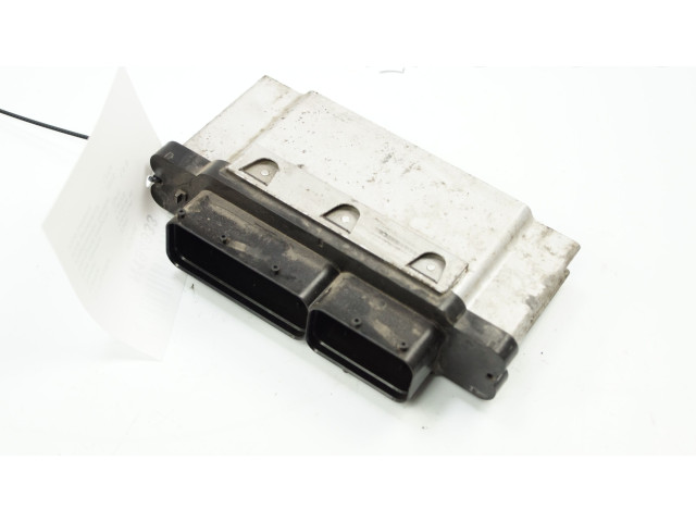 Блок управления двигателем Блок управления 04C907309J   Skoda Fabia Mk3 (NJ)