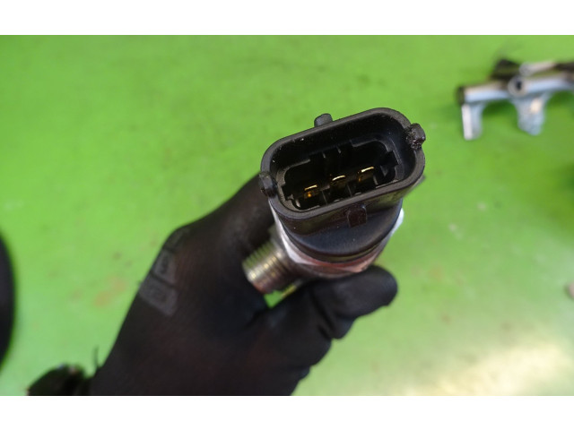 Магистральная трубка топлива