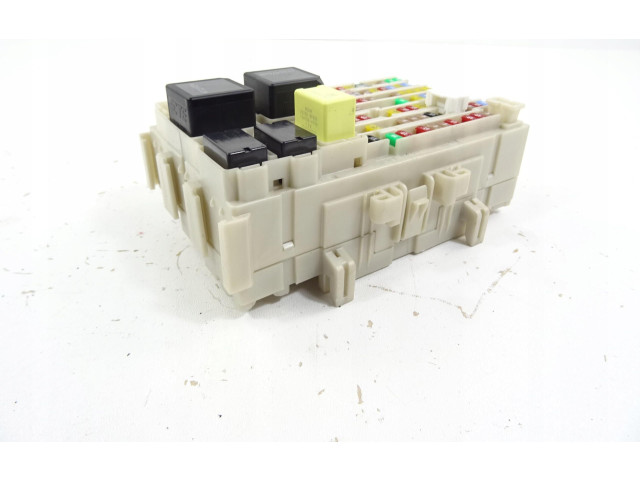 Блок предохранителей  2K22-2521   Nissan X-Trail T33    