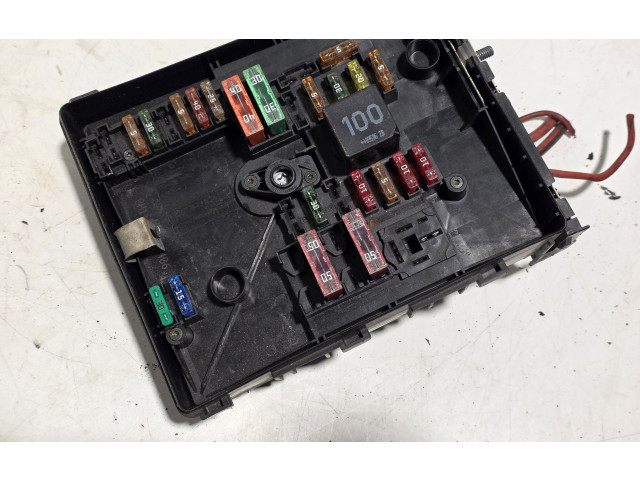 Pojistková skříňka 1K0937125D Volkswagen Tiguan 2009