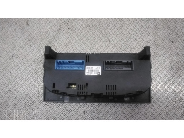Блок управления климат-контролем 013132388   Opel Meriva A