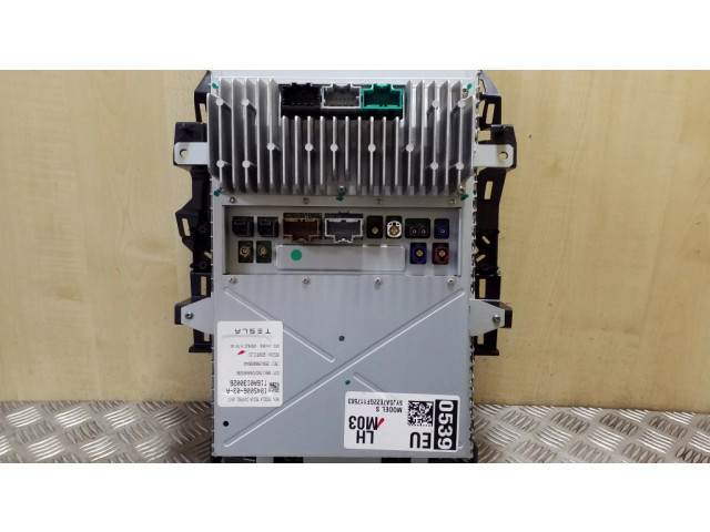 Дисплей 104500603A Tesla Model S