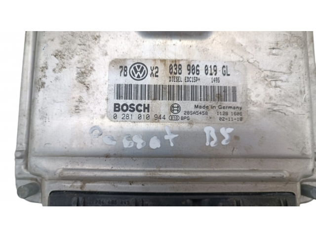Řídící jednotka 038906019GL, 0281010944   Volkswagen PASSAT B5 2000