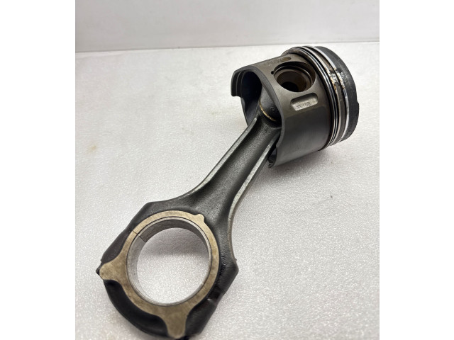  Поршень с шатуном  8857  Jeep Grand Cherokee (WJ)  