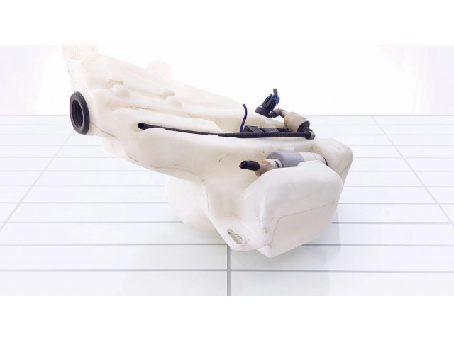 Бачок оконной жидкости