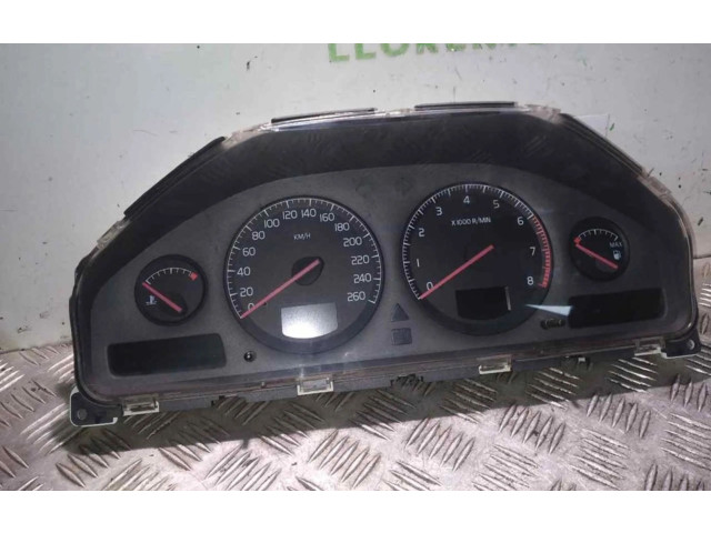 Панель приборов 69294570T   Volvo V70       