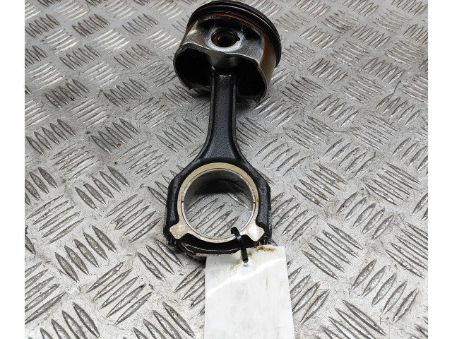 Píst A2780301117, A2780300520 Mercedes-Benz CLS C218 X218 M 278.922